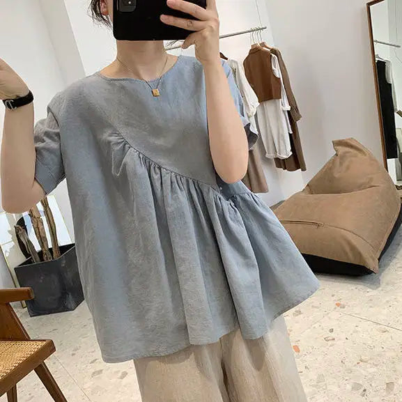 Stylish Cotton and Linen Doll Blouse for a Fashionable Summer Look!