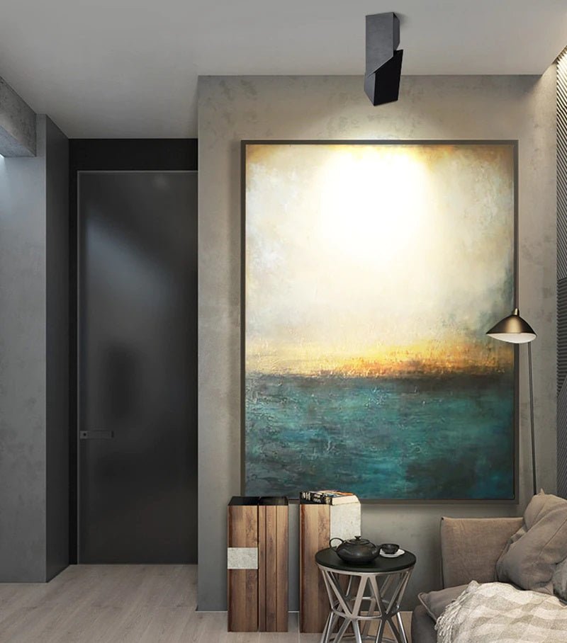Energiezuinige OptimaLuxe downlight die een moderne uitstraling biedt en ideaal is voor het accentueren van kunstwerken of decoraties. Het strakke ontwerp in zwart is perfect voor eigentijdse interieurs, en de verlichting voegt een warme gloed toe aan elke ruimte.
