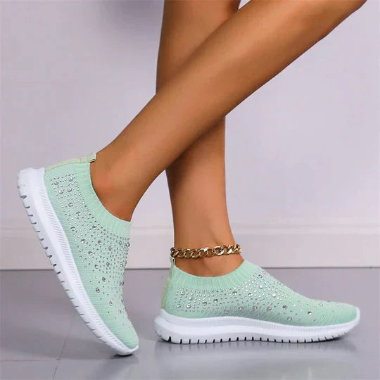 Velanora Instap Sneakers | Fashionable Slip-on Shoes