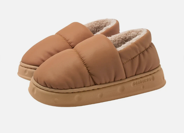 Christian | Warme en comfortabele antislip winterslippers