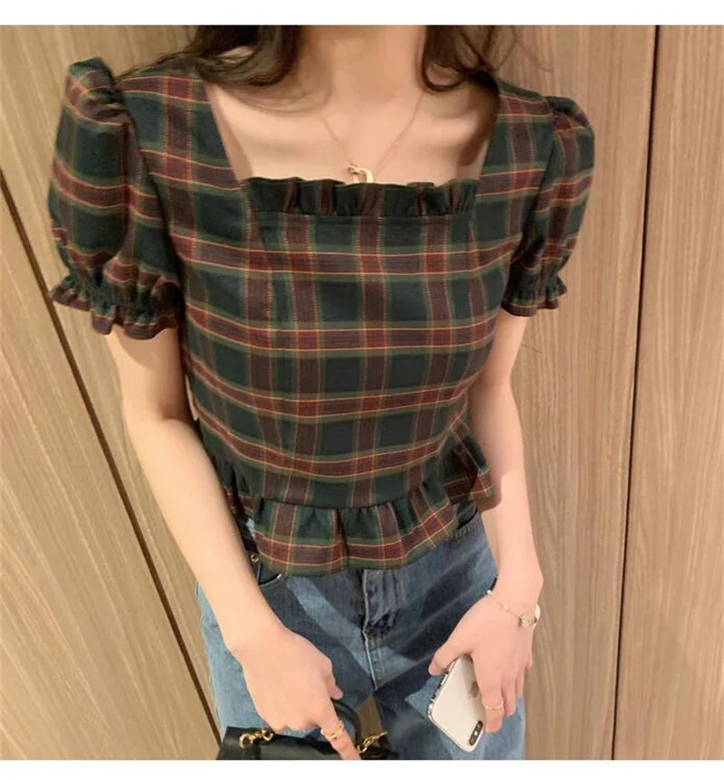 Maison Chic Parisienne Geblümte Bluse mit kurzen Ärmeln und quadratischem Ausschnitt