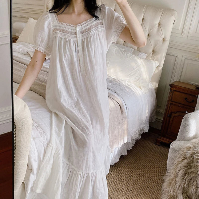 EleganceEra Victoriaanse Nachtjurk