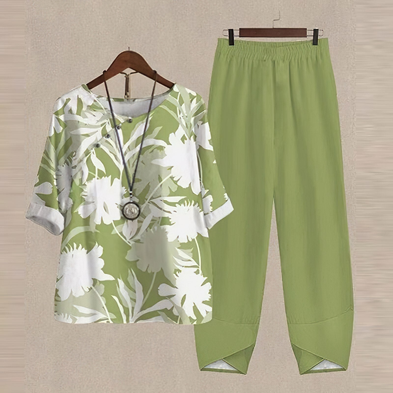 Vintage Flowers Two Piece Set of Edelweiss Fashion