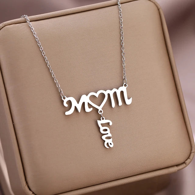 Betoverende RVS Ketting met Brief "Mom" Hanger