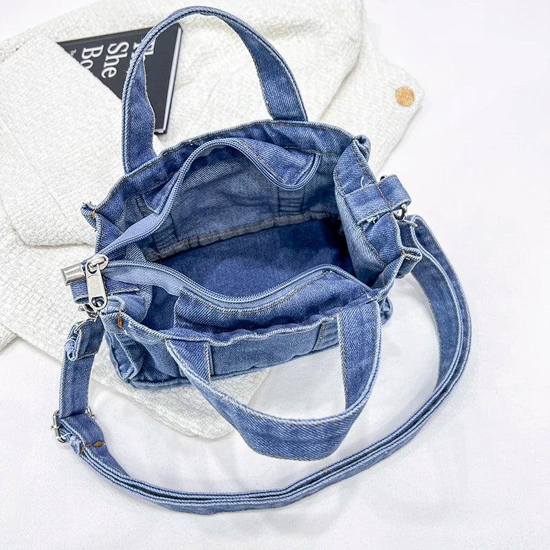LuxeMode Denim Bag: Style and Functionality