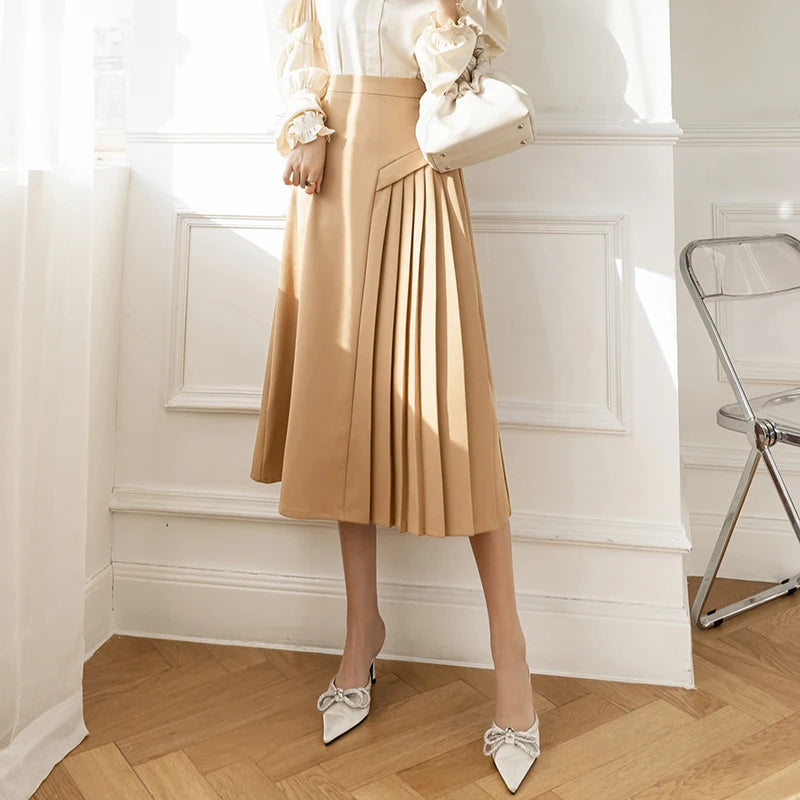 LuxeMode Elegant Pleated Skirt