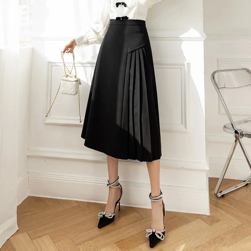 LuxeMode Elegant Pleated Skirt
