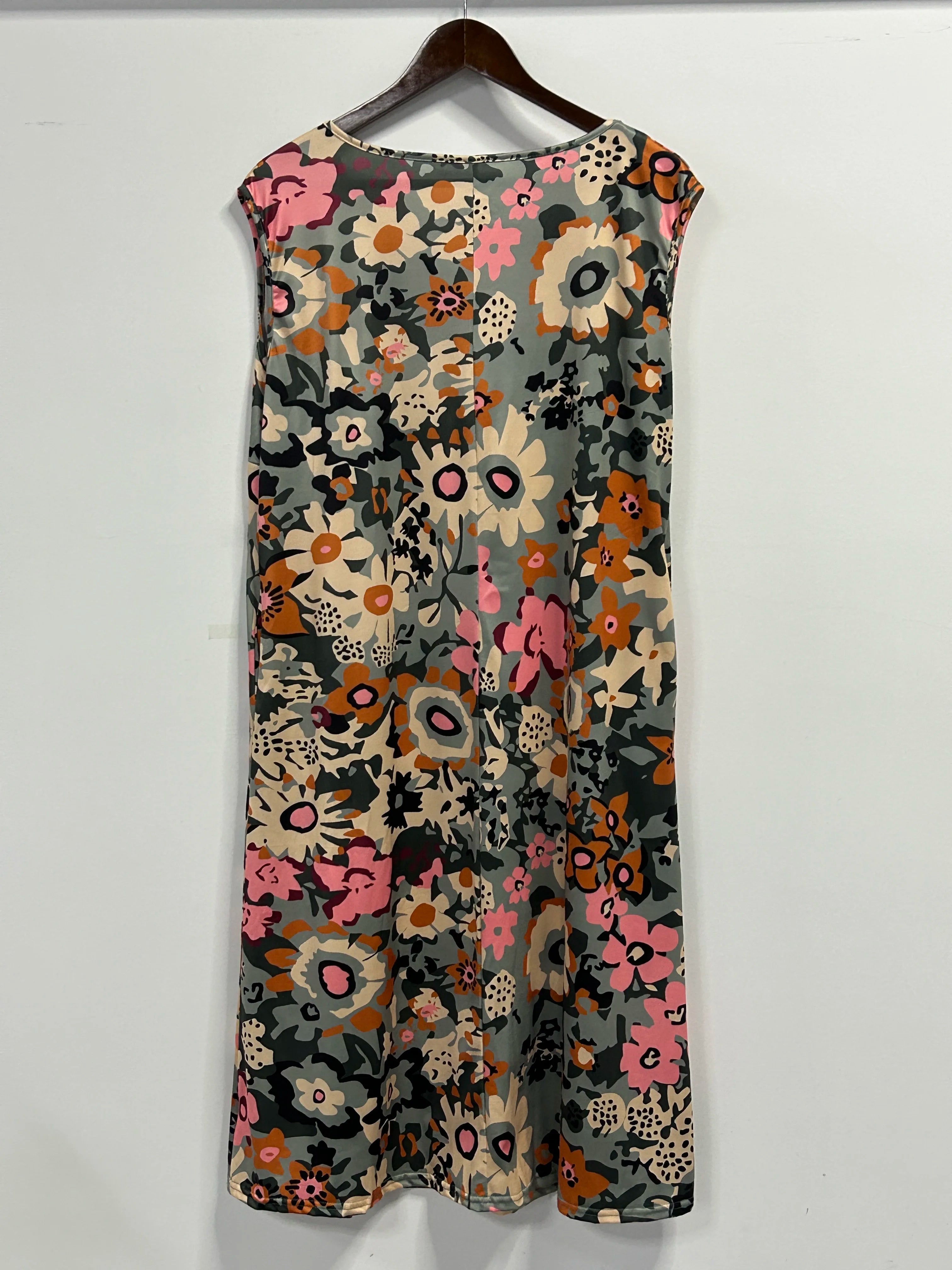 LuxeElegance Vestito Midi a Fiori