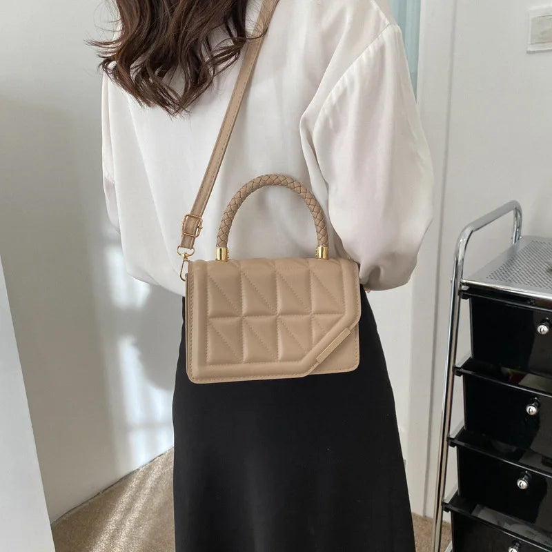 Chic Seduction Shoulder Bag