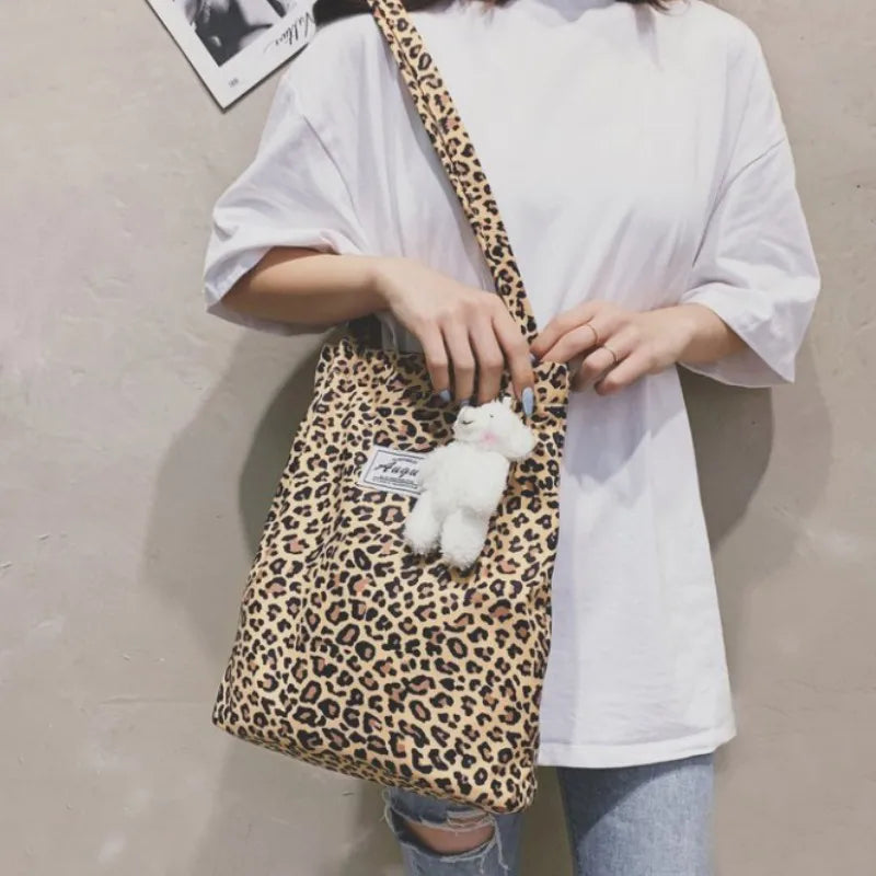 Schicke Leoparden-Schultertasche von VivaModa
