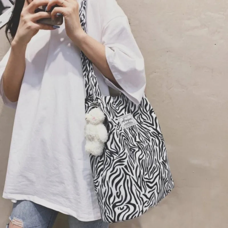 Schicke Leoparden-Schultertasche von VivaModa