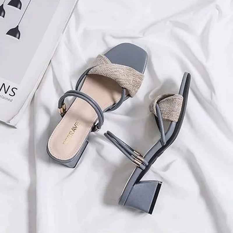 Chic Blockabsatz Sandalen
