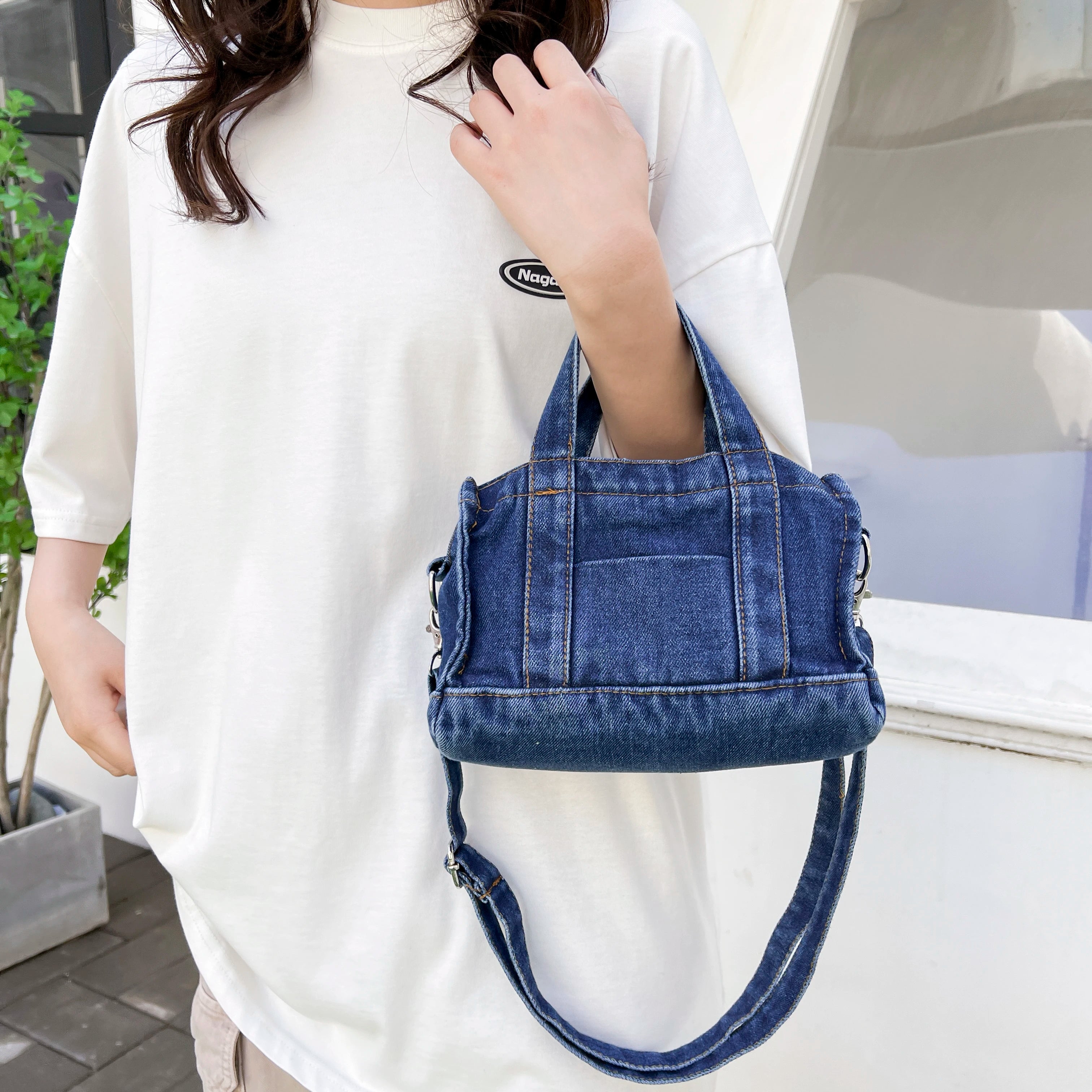 LuxeMode Denim Tasche: Stil und Funktionalität