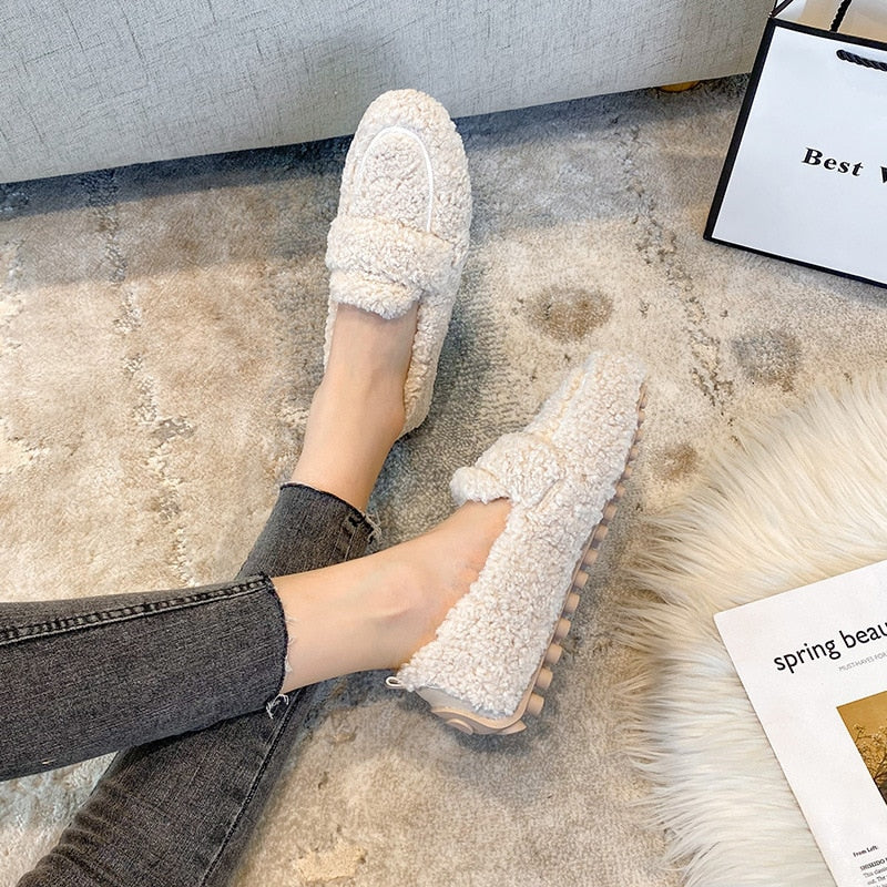 Luna Plüschige Pantoffelschuhe: Ultimativer Komfort für deine Füße!