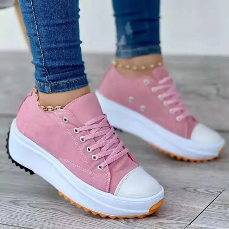 SoleGlitz Sneakers Estive