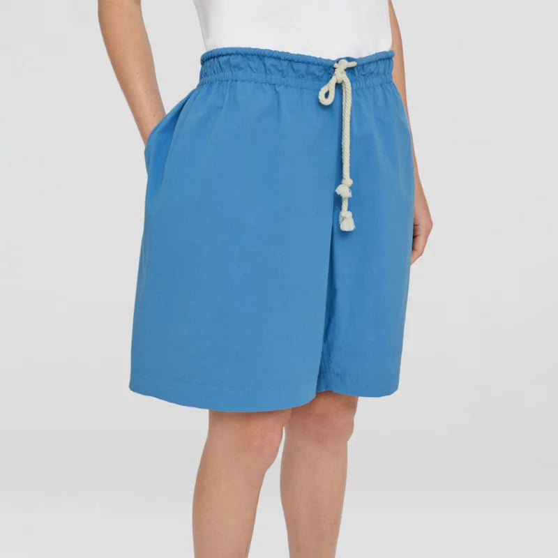 Elegant Summer Look HorizonElegance