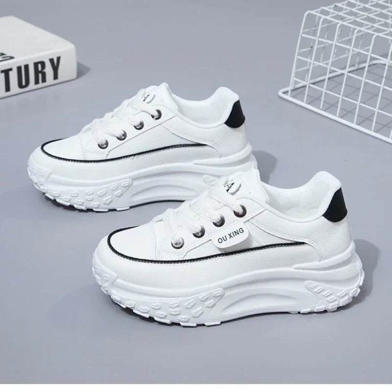 LuxeTrek Retro Damen Sneakers