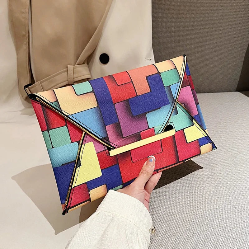 Lumière Regenbogen Clutch