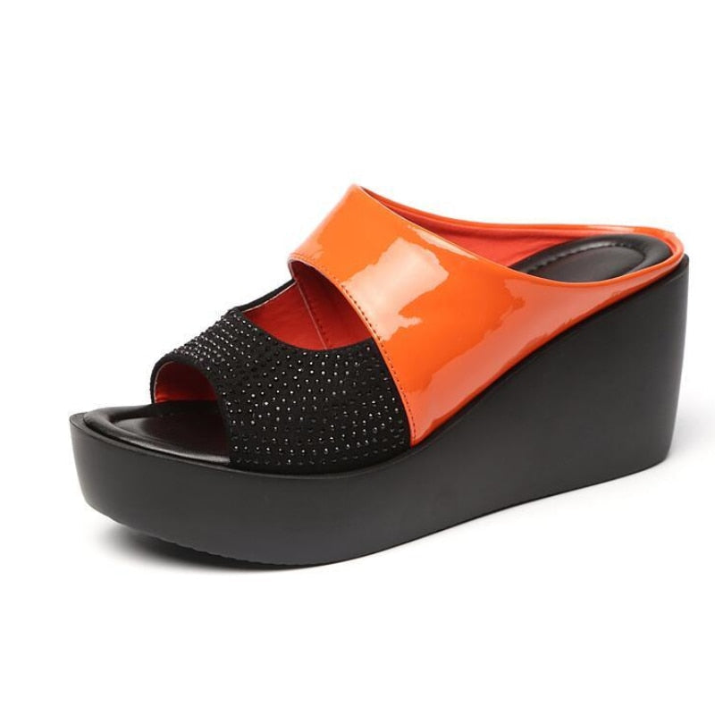 Orthopedic, casual wedge heels from Velanora