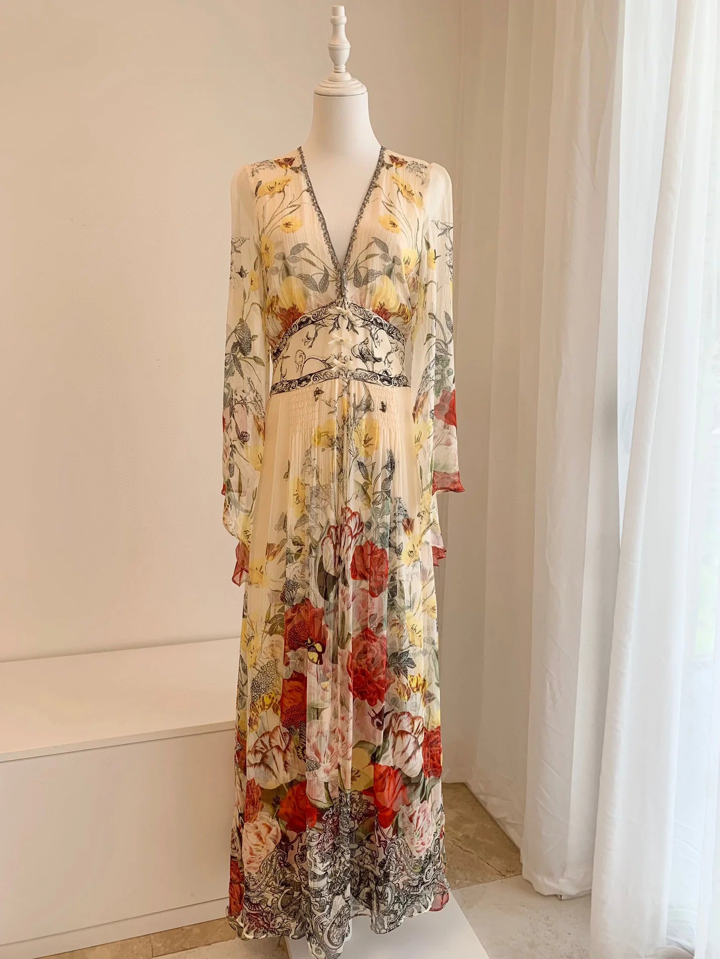 LuminiqueLuxe Vestito di Seta Verde