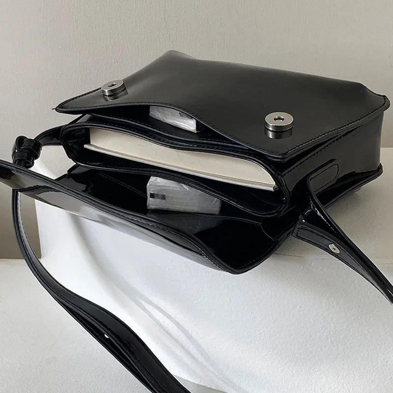Elegant Chic Red Shoulder Bag