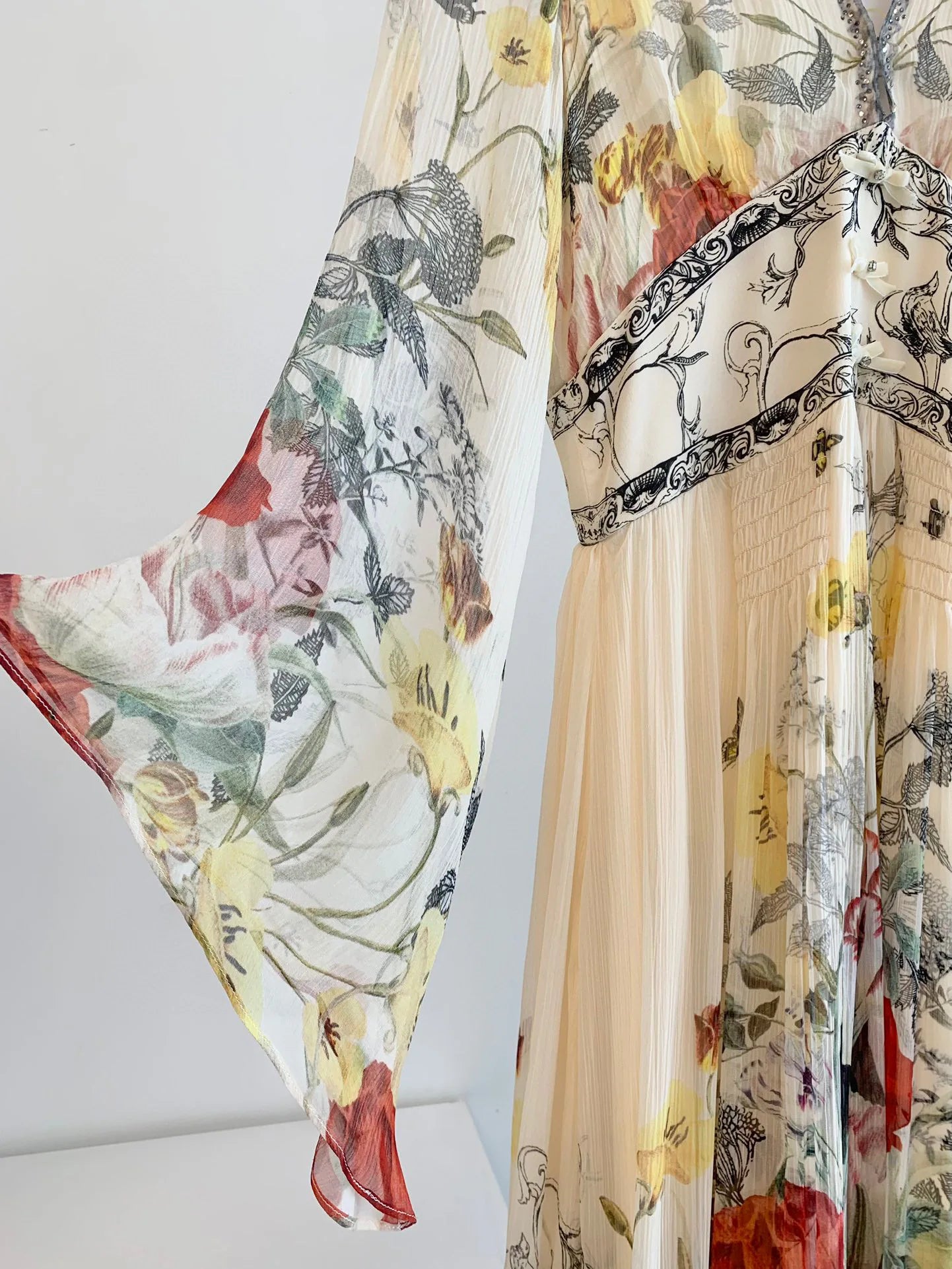 LuminiqueLuxe grünes Seidenkleid