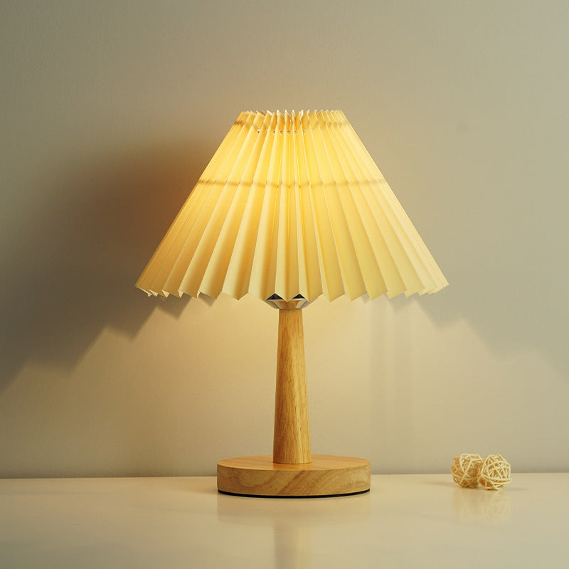 Lampada da tavolo LED scandinava