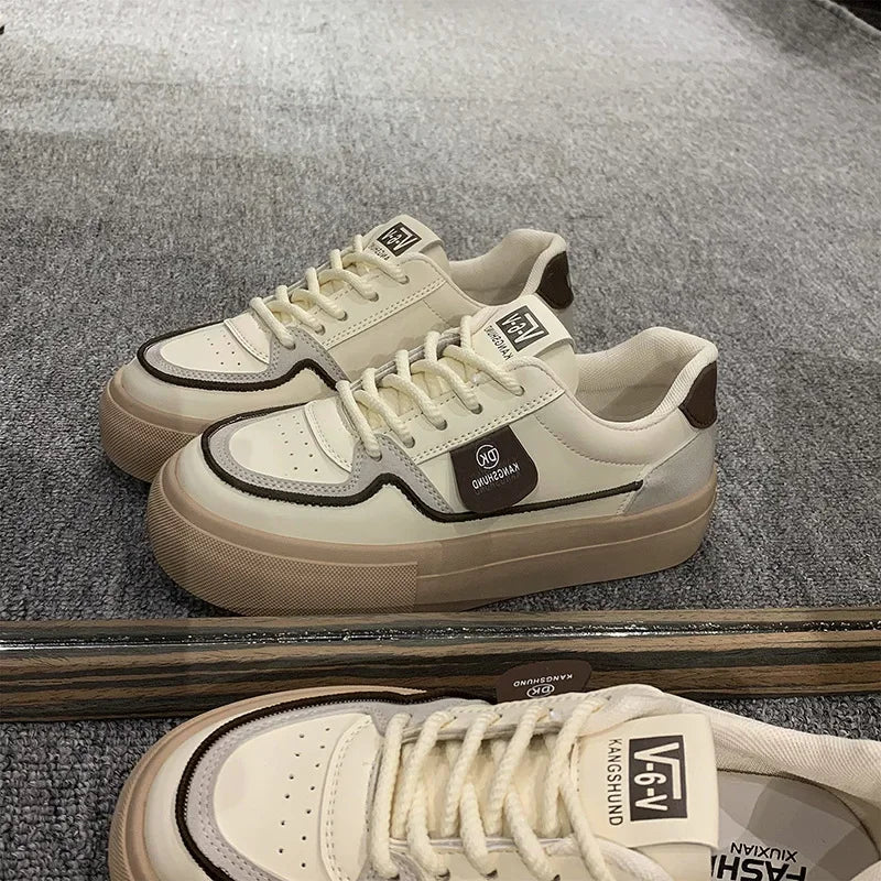 VividStride Elegant Sneakers