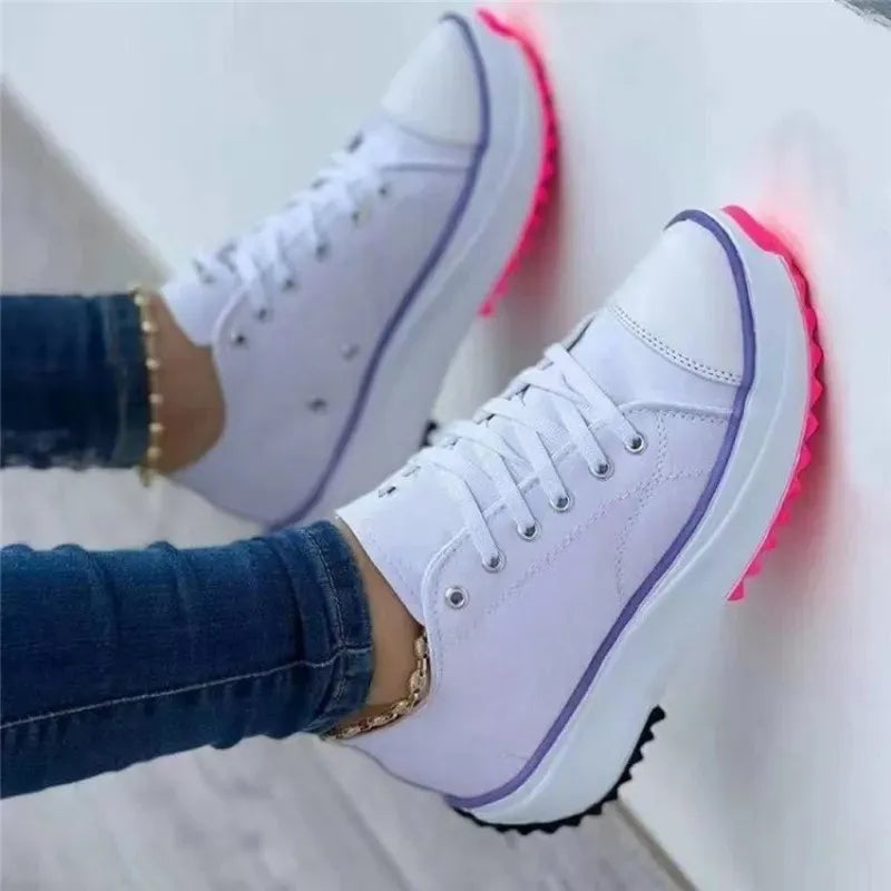 SoleGlitz Sneakers Estive
