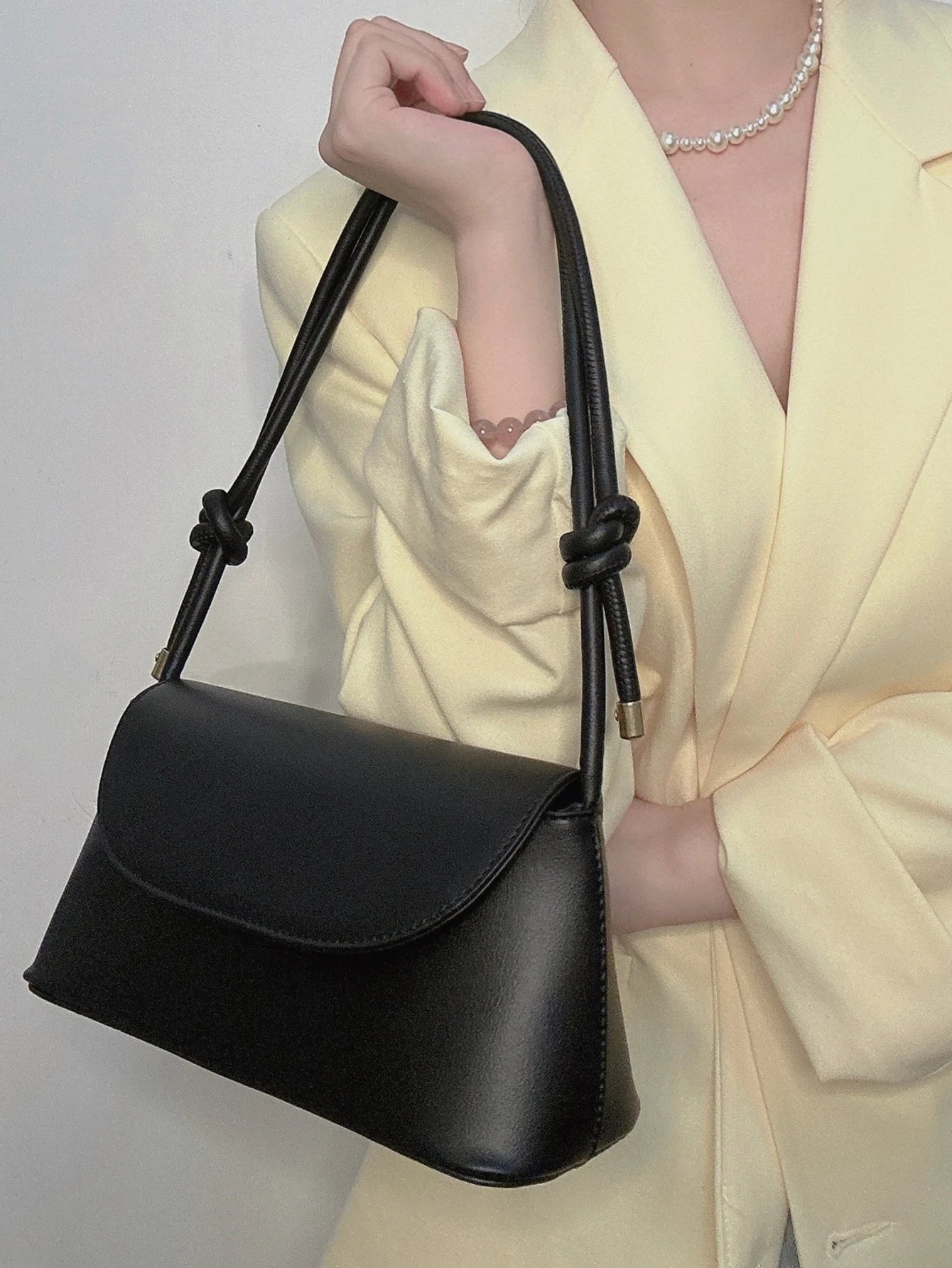 Elegante französische Crossbody-Tasche