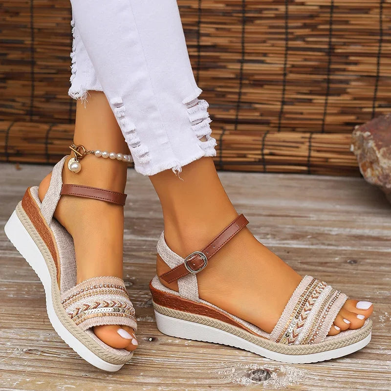 LenteStralen Braided Sandals