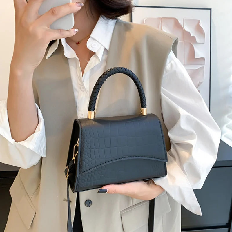 Aurelia Elegance Shoulder Bag