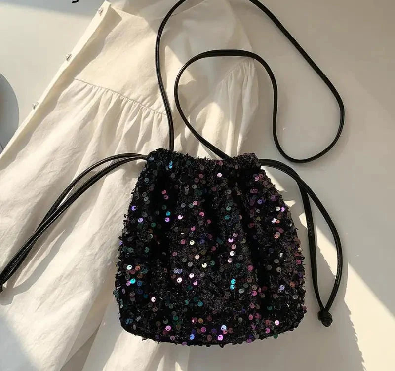 GlamourGlitz Pailletten Eimer Umhängetasche