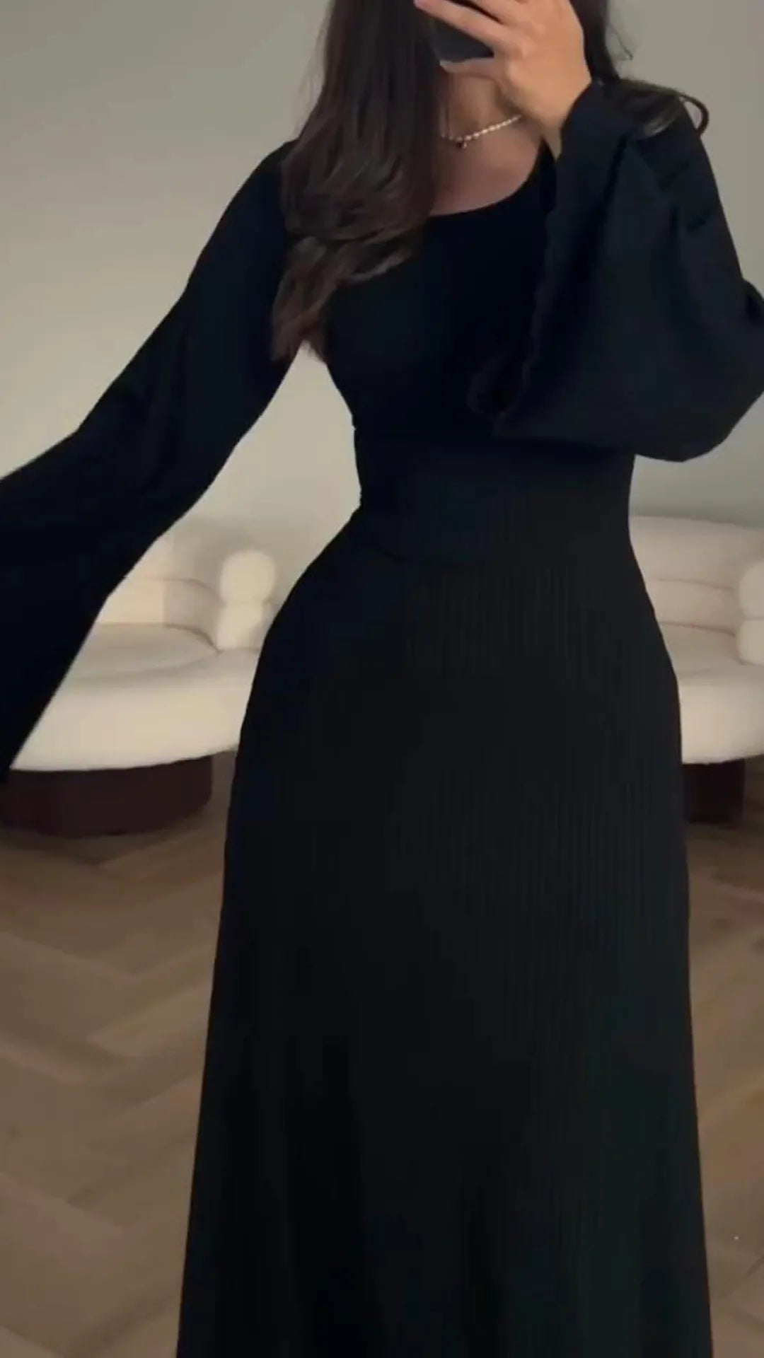 Lass Dich Auffallen: Das Sexy Aura Maxikleid!