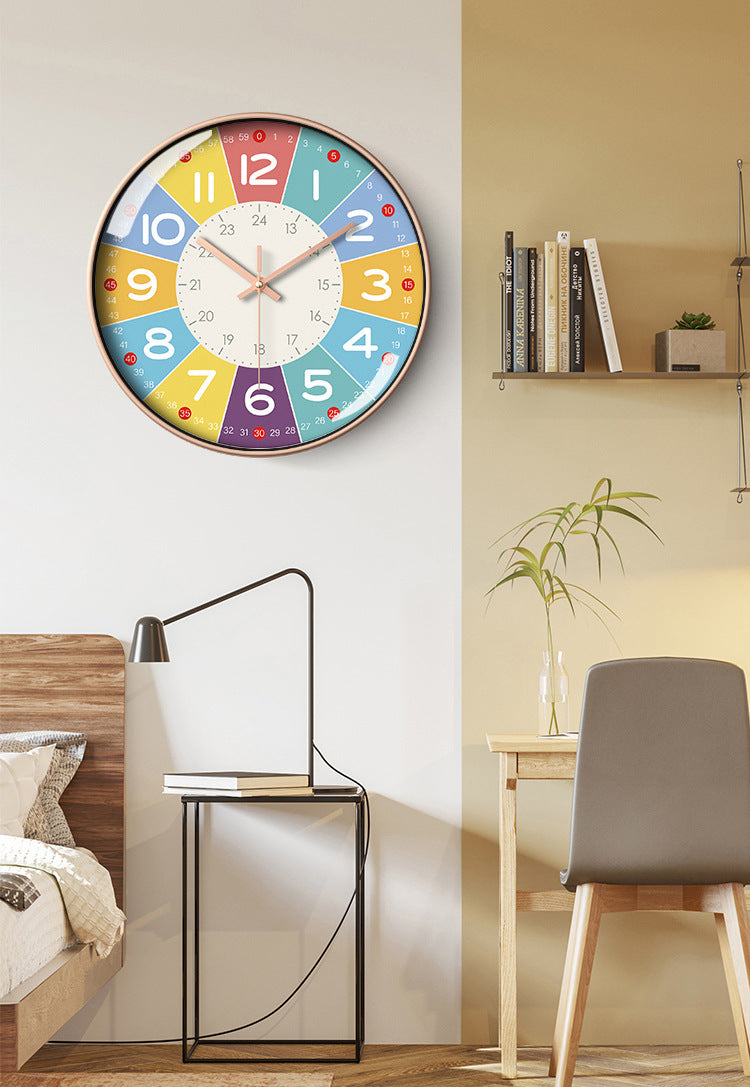 Orologio da parete silenzioso per bambini con design colorato