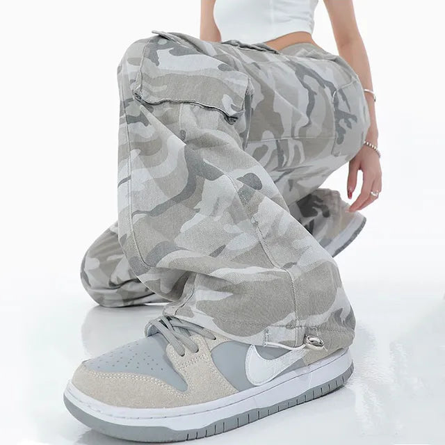 UrbanTrend Streetwear Camouflage Cargo Pants