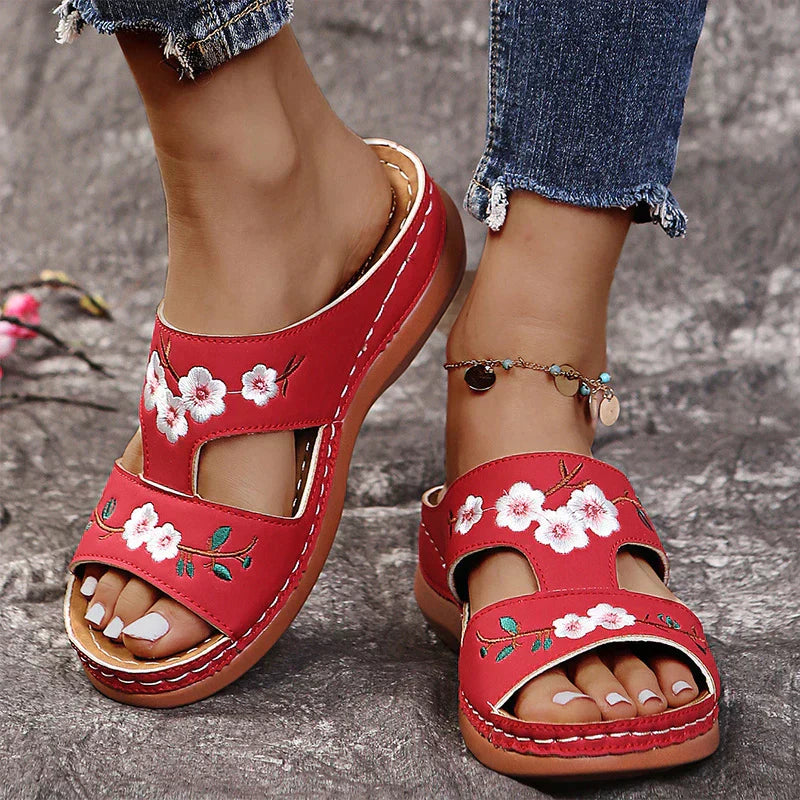 Velanora - Orthopedic Retro Flower Sandals