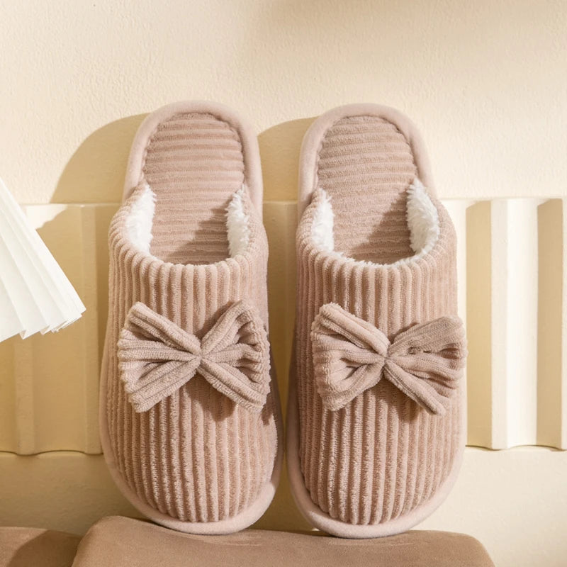Susanna | Pantoffels met een elegante strik en antislipzool