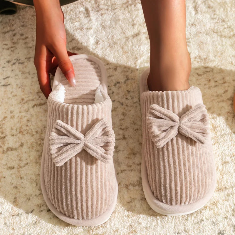 Susanna | Pantoffels met een elegante strik en antislipzool