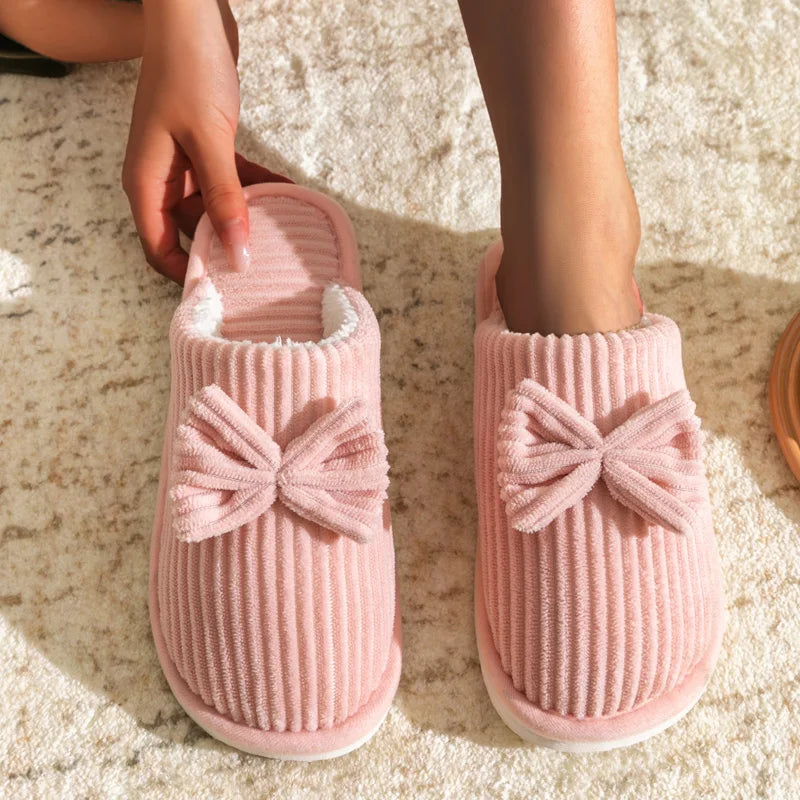 Susanna | Pantoffels met een elegante strik en antislipzool