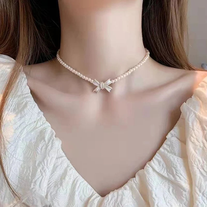 Aurora Elegantie Ketting met Strik Hanger