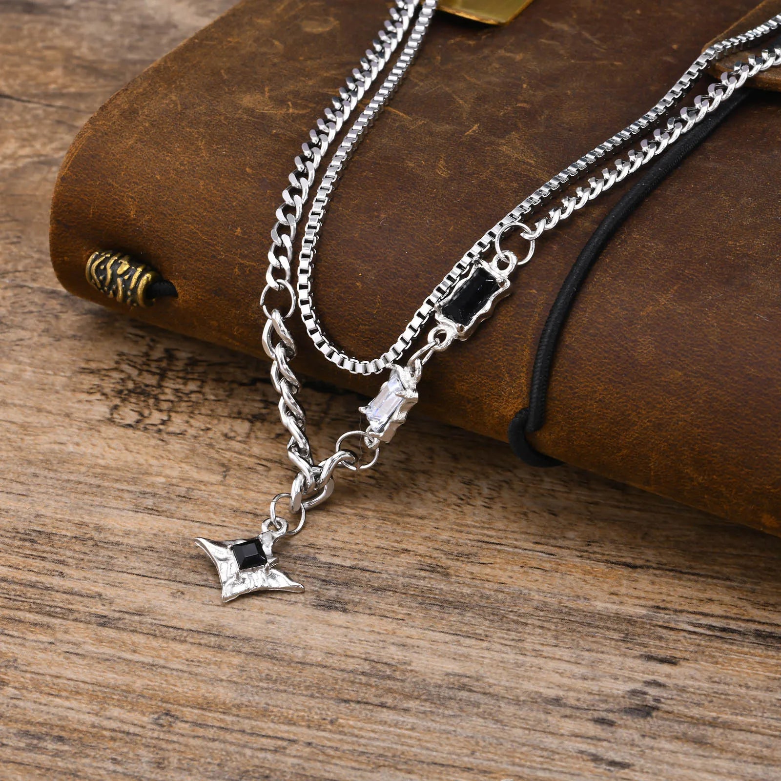 StellaNova Schwarzer Stern Anhänger Choker Halskette für Männer Frauen