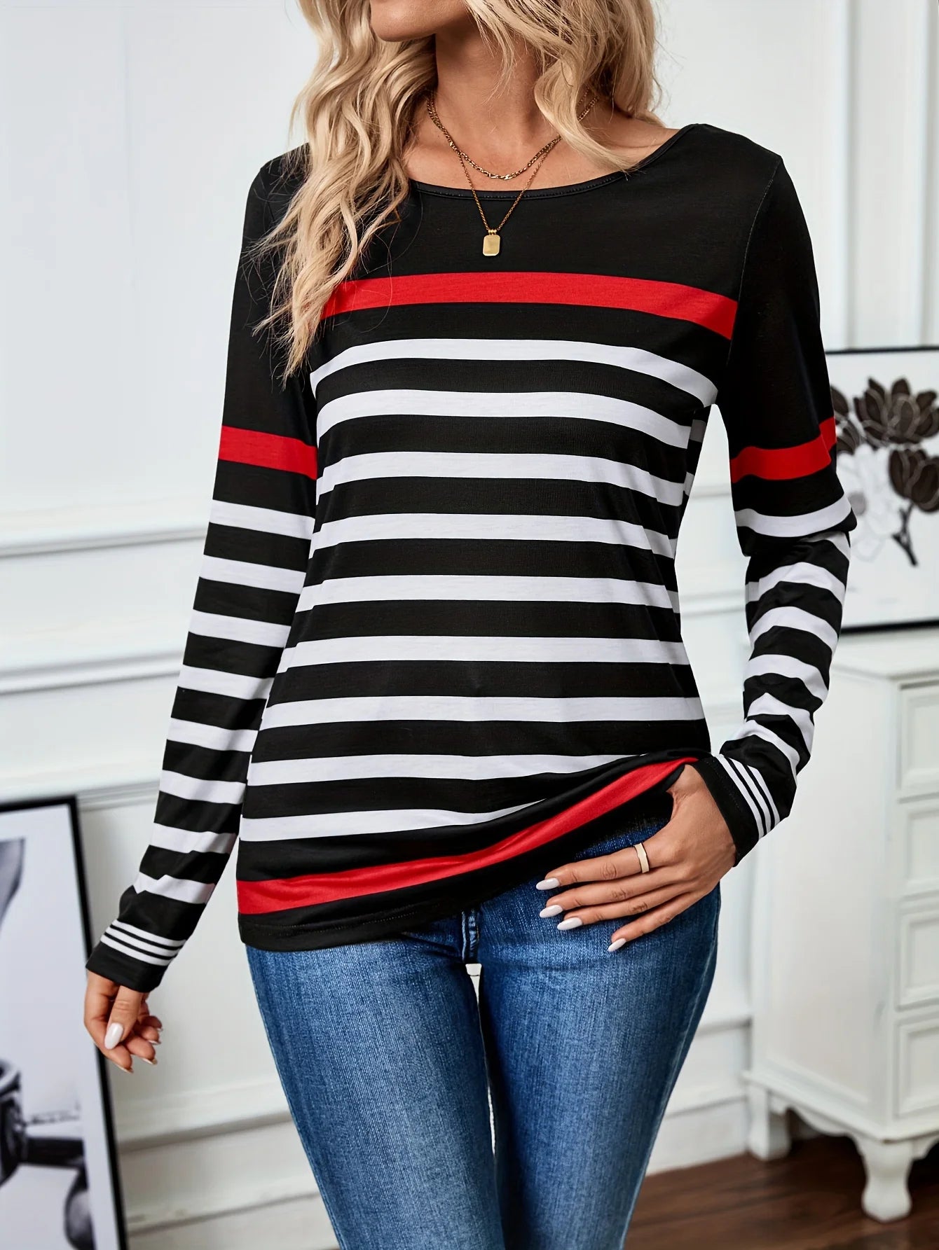 Gestreiftes T-Shirt mit Kontrastfarben für Frauen