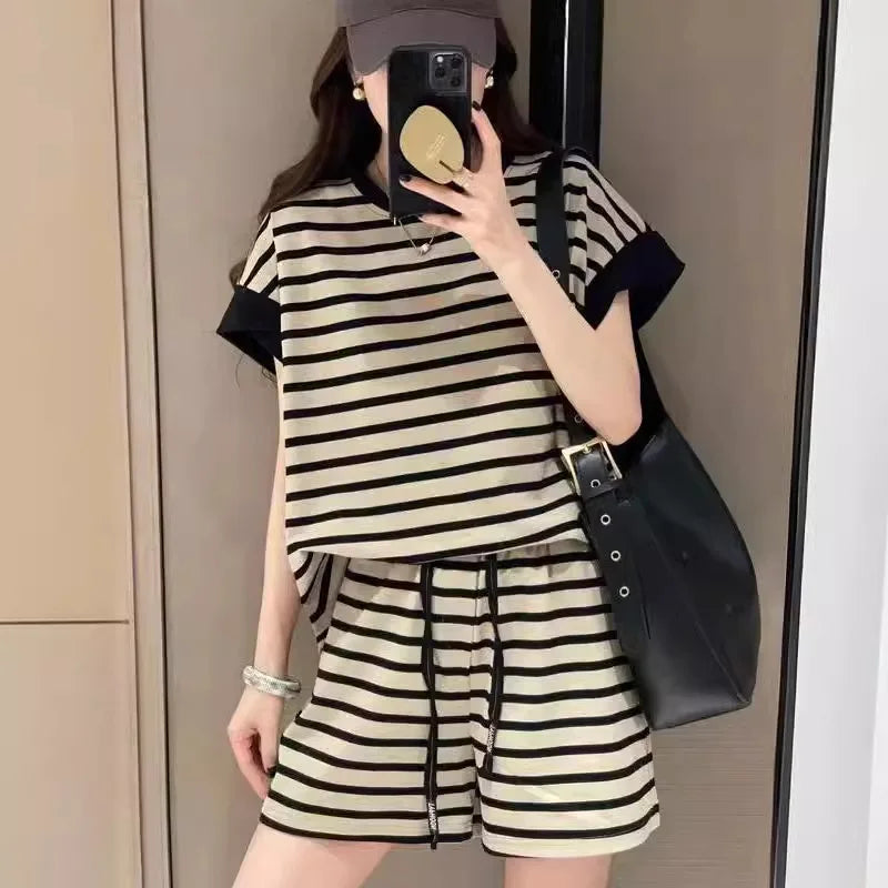 Frische Mode Sommerliche Streifen Stil Set