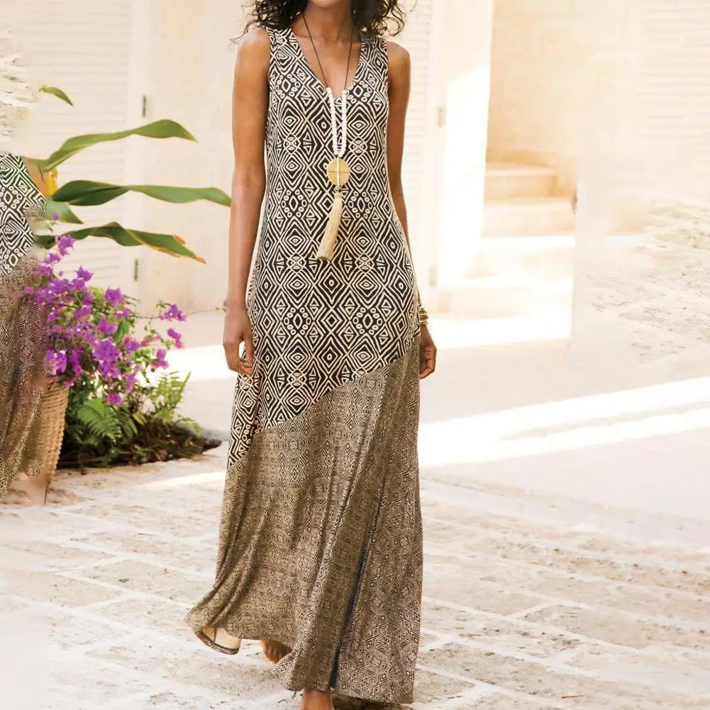 Sun-drenched Beach Dress with Vintage Print for Beach Lovers