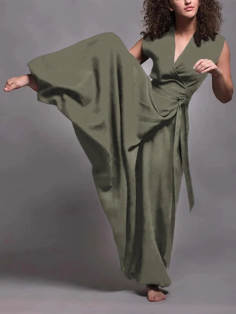 Sonnige Sommersalopette von Esmee für Plus-Size-Sommerstil