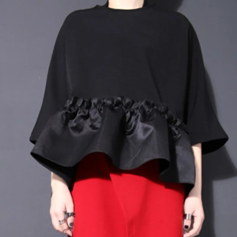 LuxeVerve Asymmetrische Ruffle Hem Blouse