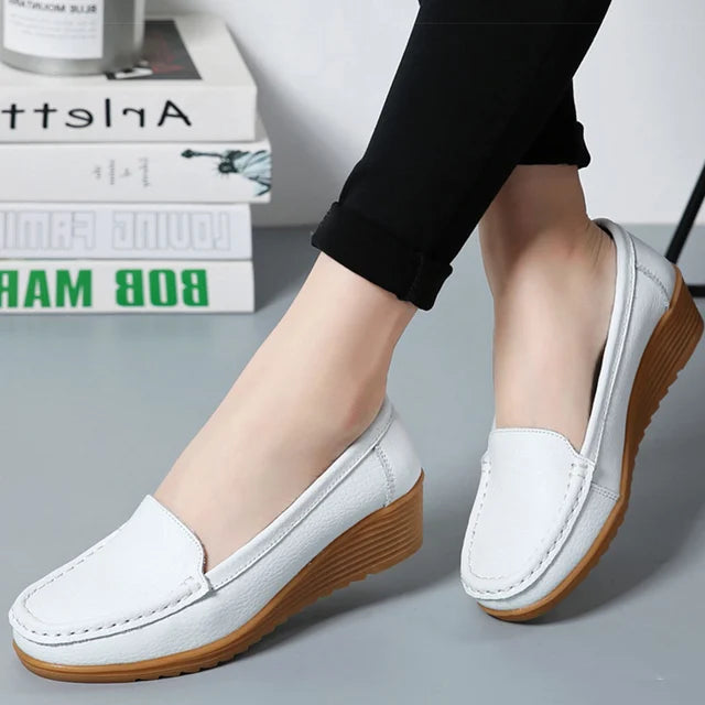 Lexi Damenschuhe: Neue Leder flache Schuhe mit keilförmigen Absätzen