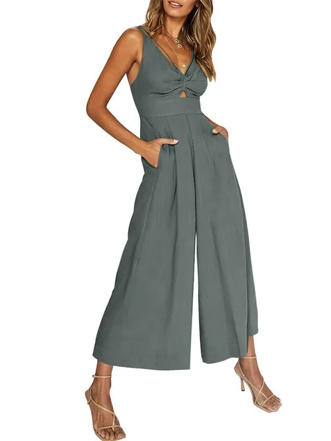 V-hals jumpsuit van Zonnestraal Mode.