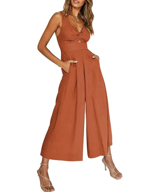 V-hals jumpsuit van Zonnestraal Mode.